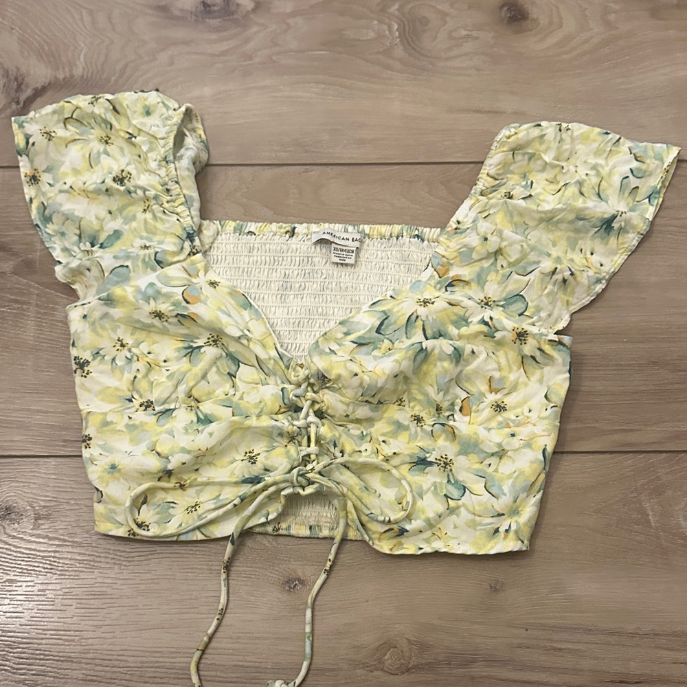 American Eagle Outfitters Yellow Floral Lace-Up Crop Top